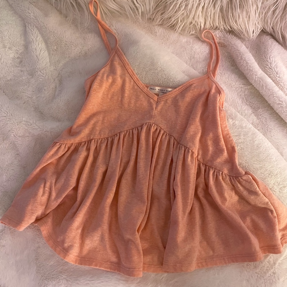 URBAN OUTFITTERS FLOWY TOP
